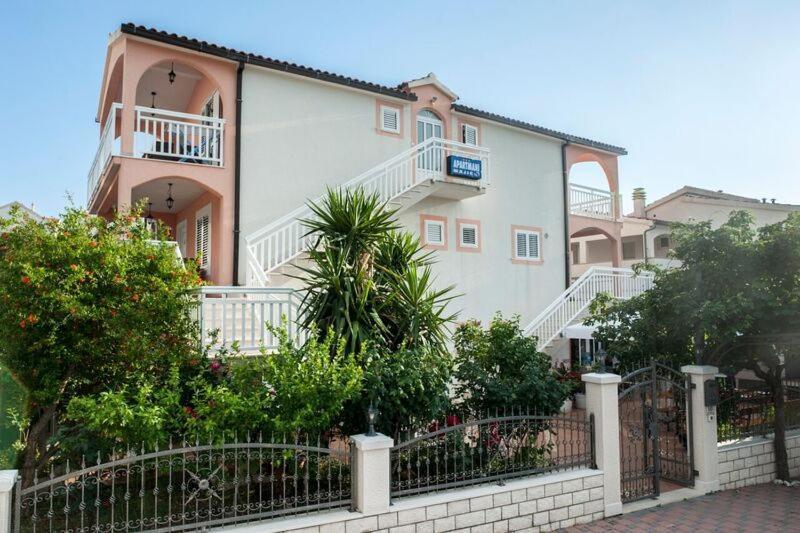 Apartma Majic *